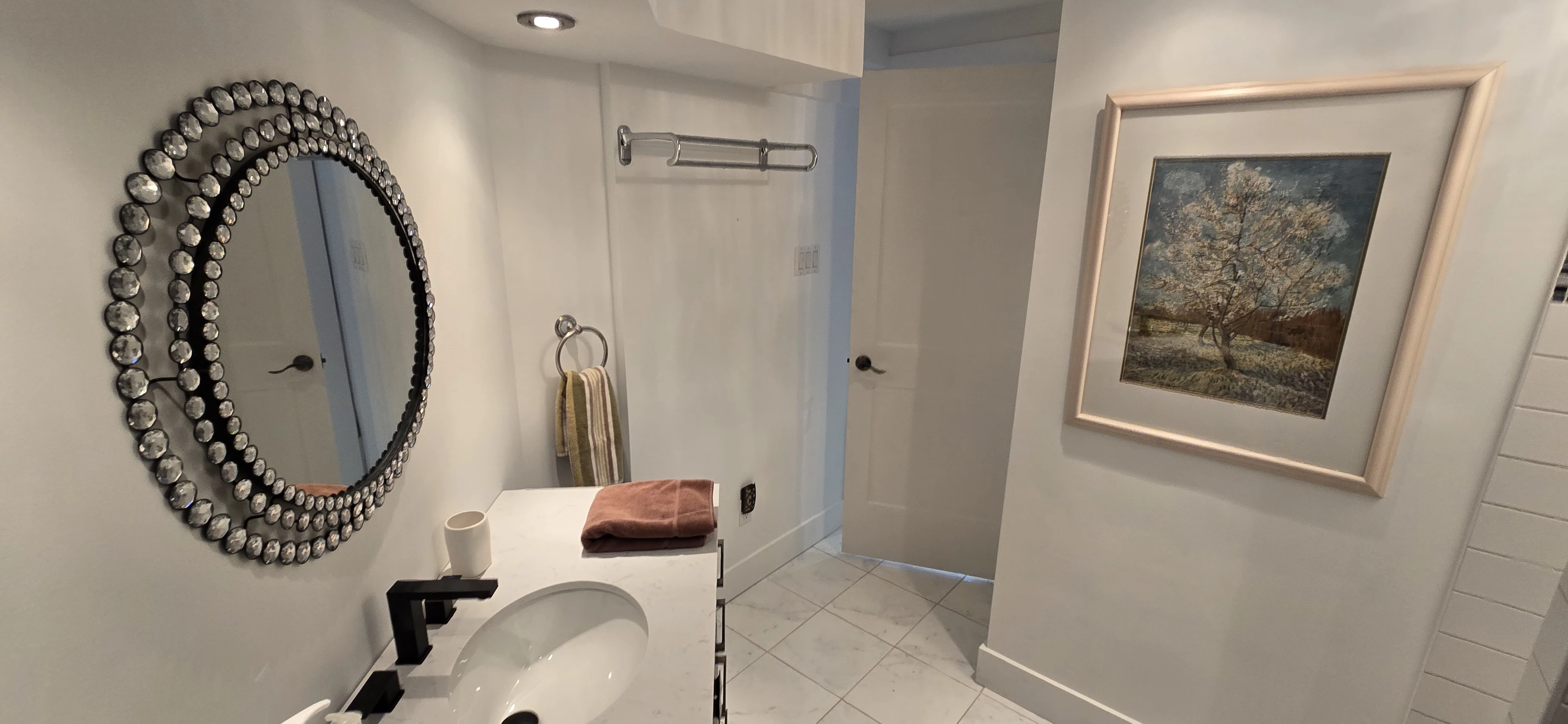 Salle de bain luxueuse — rénovation à Laval